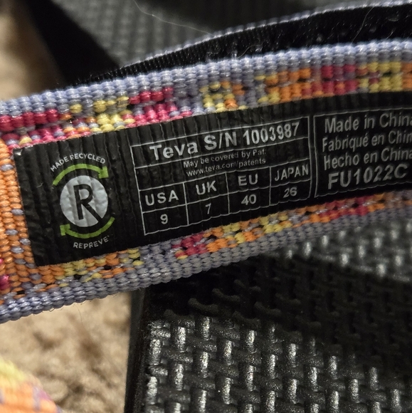 Teva Women's Original Universal Sandal, Iridescence Tangerine Multi, 9 - Picture 5 of 6